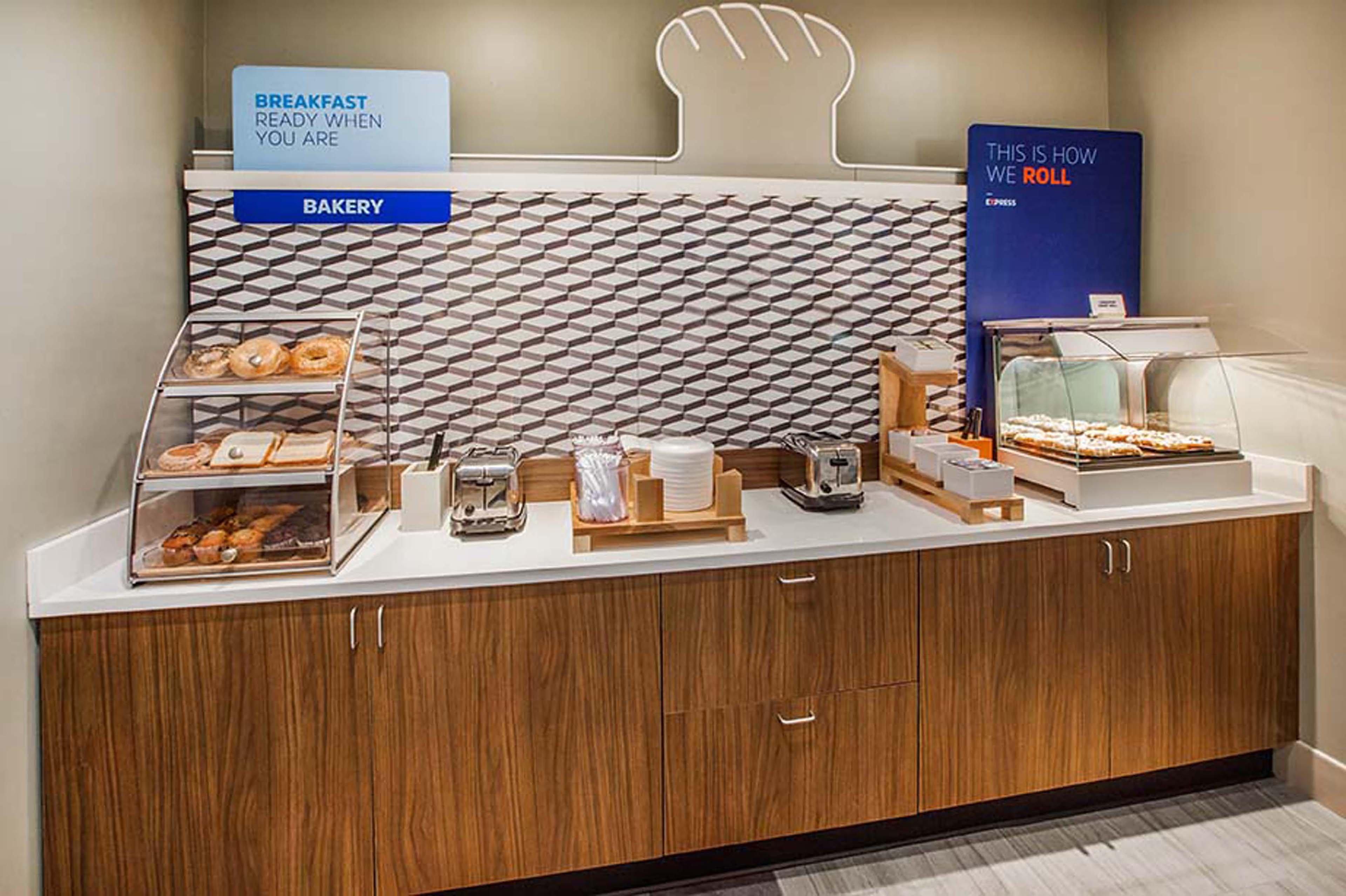 Holiday Inn Express & Suites Midland South I-20 By Ihg Eksteriør billede