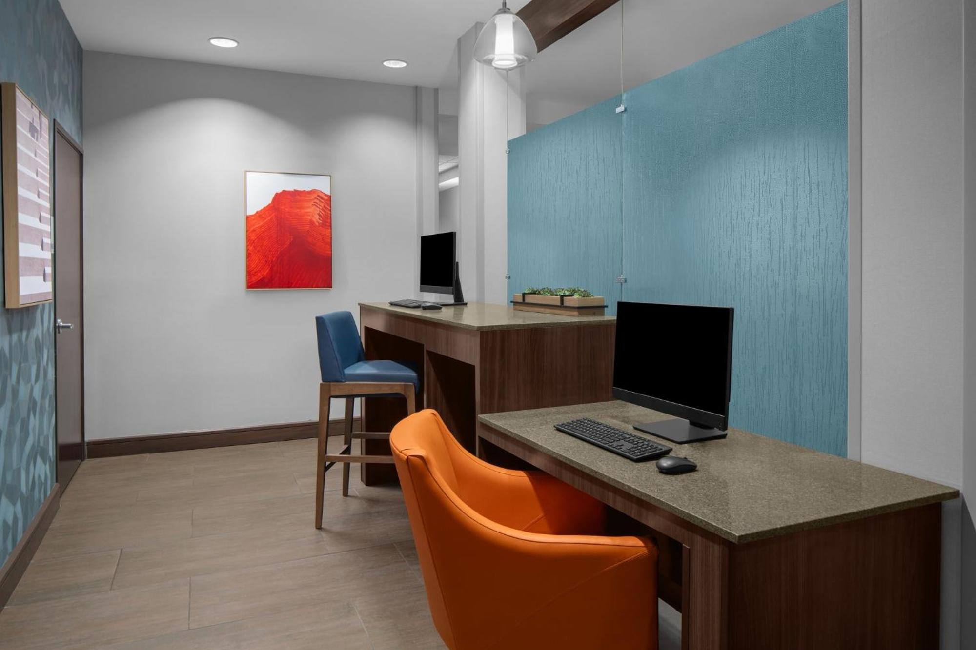 Holiday Inn Express & Suites Midland South I-20 By Ihg Eksteriør billede